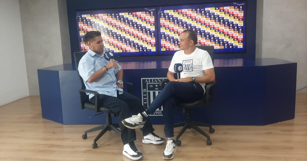  Restrepo: "Cada vez estamos más cerca de tener el grupo que va iniciar; estamos abiertos en el mercado de pases"