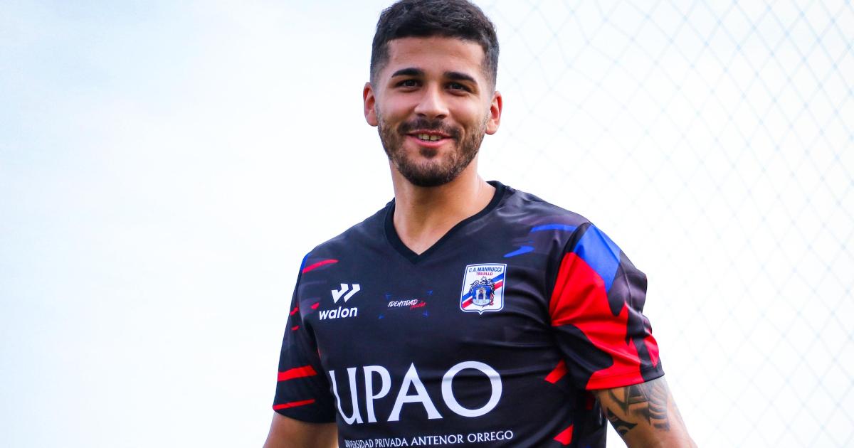 Rizzo: "Es lindo medirse contra el campeón en la primera fecha"