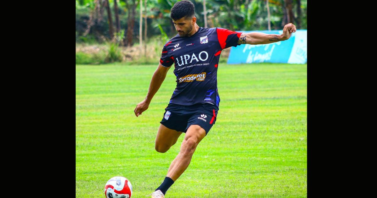 Rizzo: "Es lindo medirse contra el campeón en la primera fecha"
