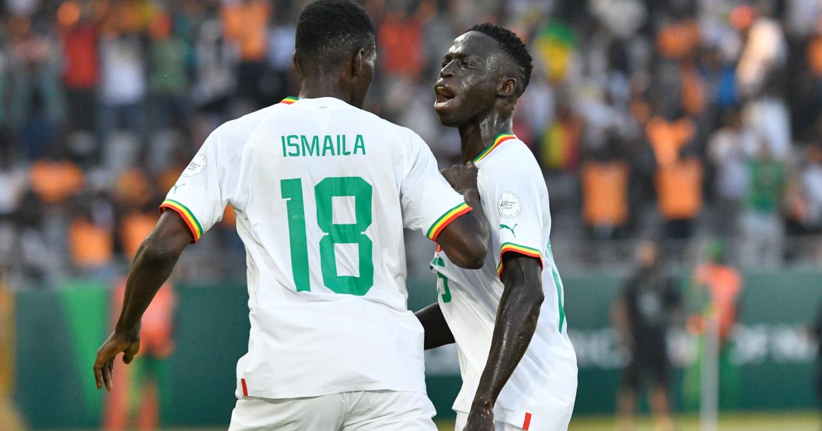 (VIDEO) Senegal venció a Camerún y se metió a octavos de la Copa de África