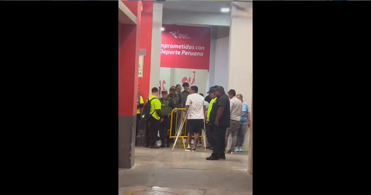 Grimaldo vio triunfo de Cristal en muletas en el Nacional 