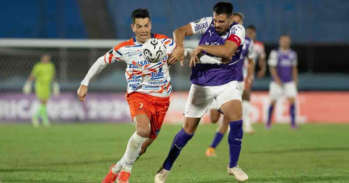 Sin Barco, Defensor Sporting fue eliminado por penales de Copa Libertadores