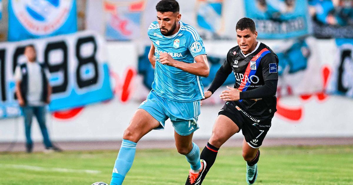 (VIDEO | FOTOS) Con nuevo hat-trick de Cauteruccio, Cristal goleó por 4-0 a Mannucci y trepó a la punta
