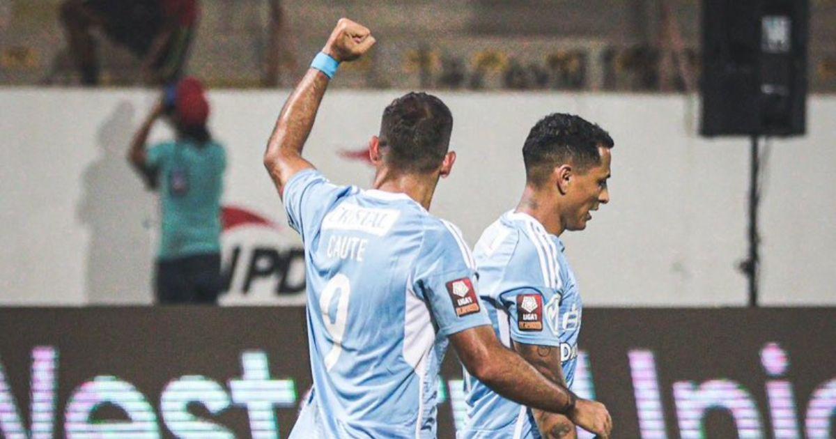 (VIDEO | FOTOS) Con nuevo hat-trick de Cauteruccio, Cristal goleó por 4-0 a Mannucci y trepó a la punta