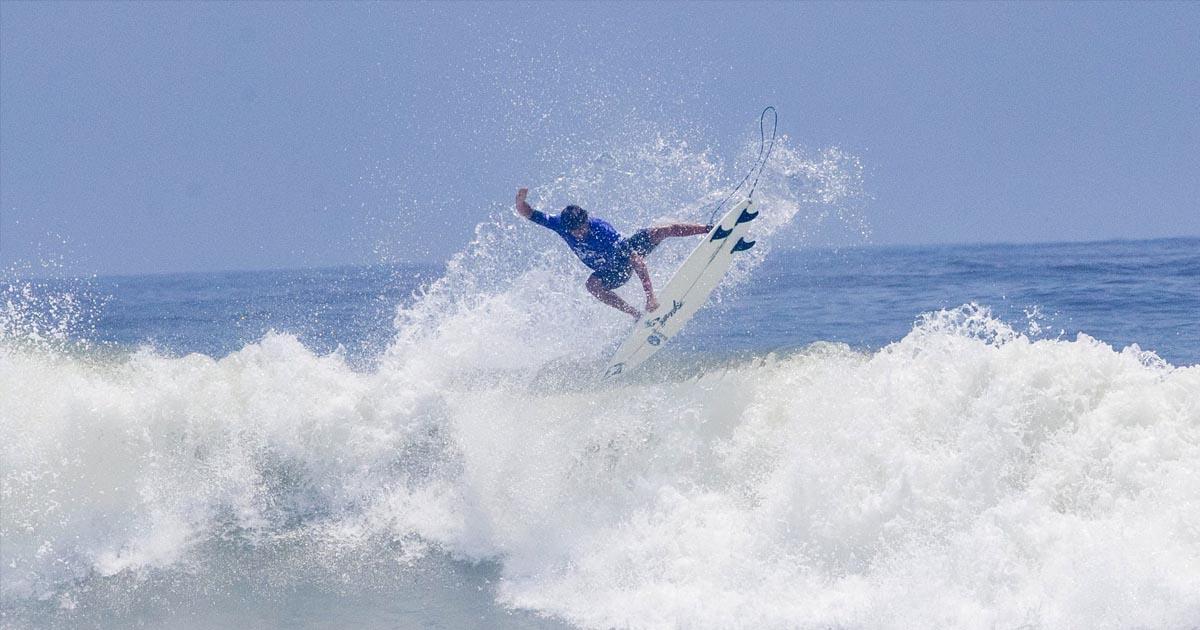 Billabong Señoritas Open Pro arrancó con todo en Perú