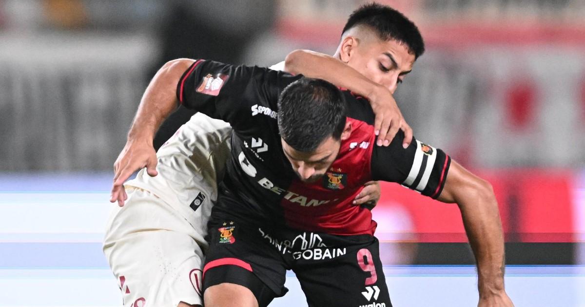 (VIDEO | FOTOS) Universitario se impuso por 2-0 a Melgar y se mantiene en lo más alto