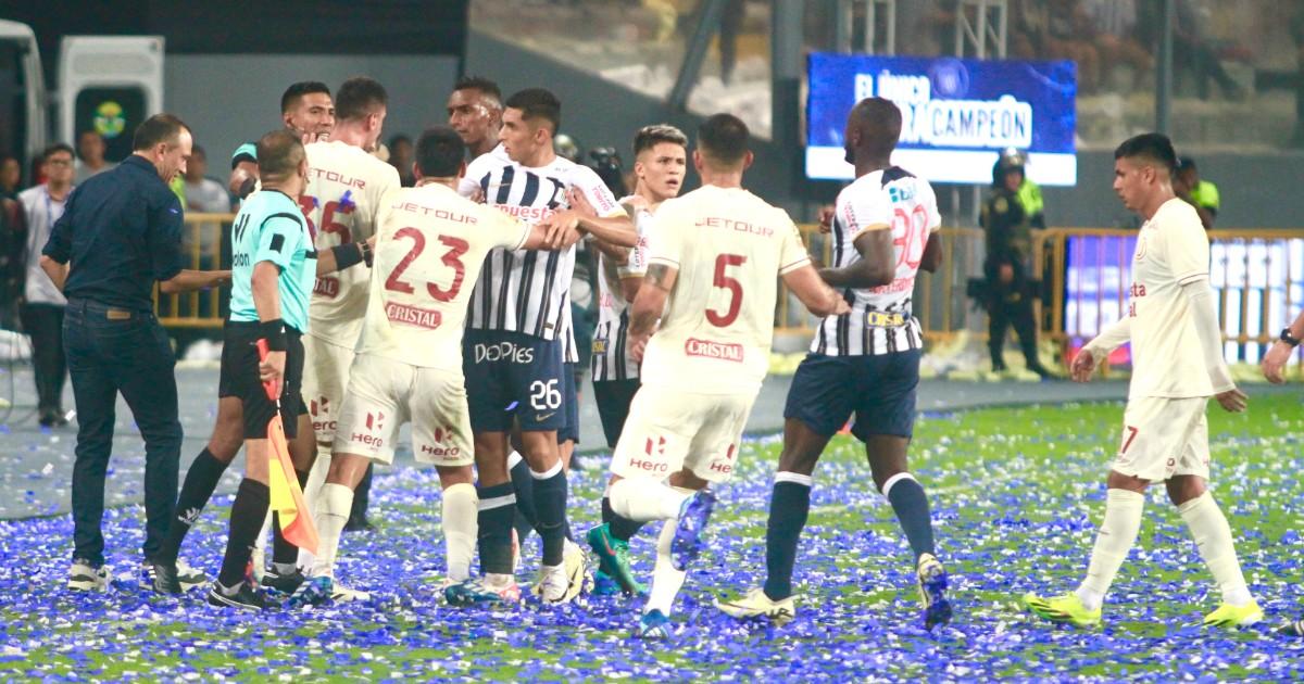 VIDEO | 🔴#ENVIVO Universitario se impone 1-0 a Alianza Lima en el clásico