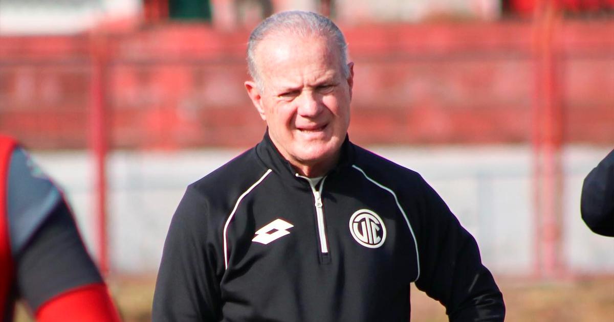 Ramacciotti: "Da la impresión que el referee del VAR quiere ser más conocido que el árbitro principal"