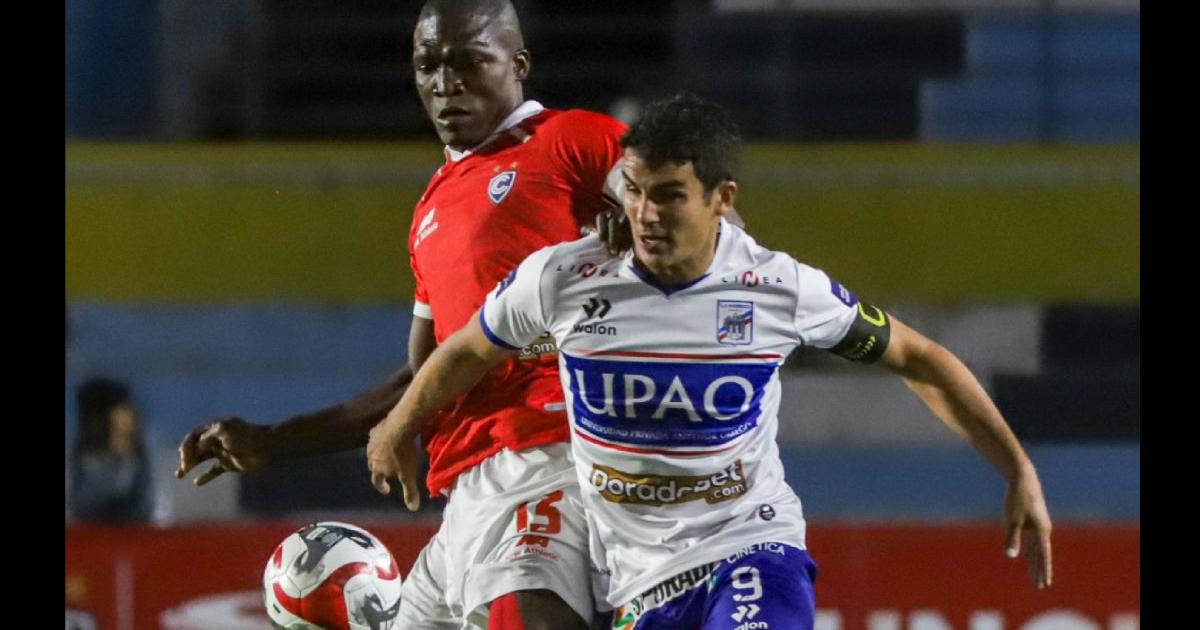 (FOTOS) Mannucci salvó un punto del Cusco ante Cienciano