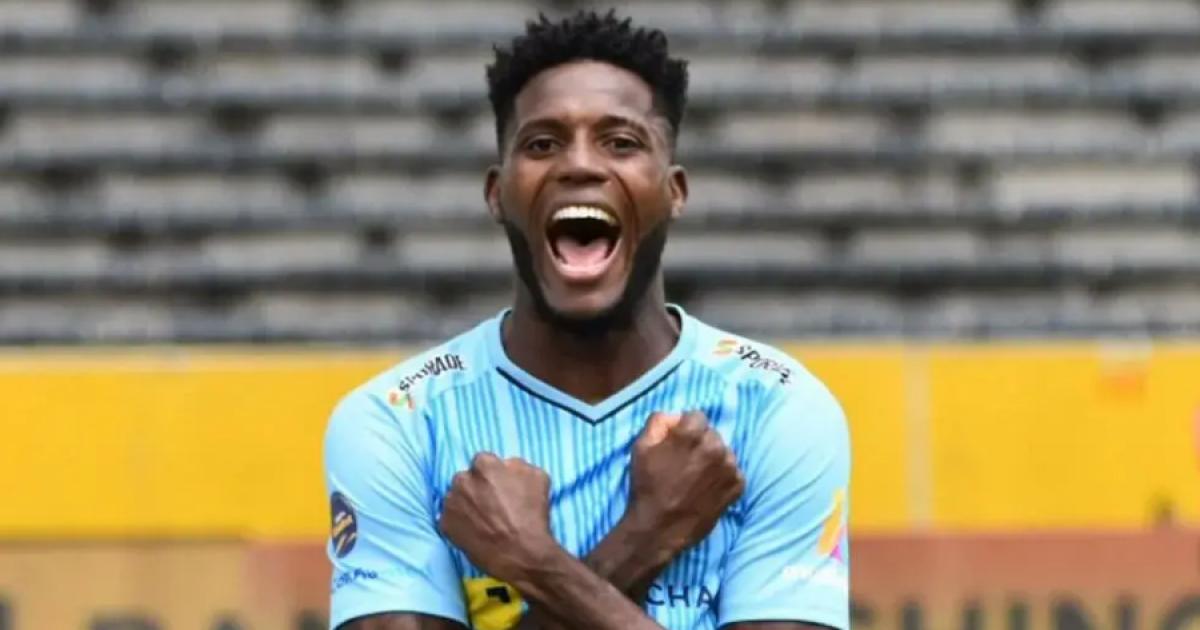Con Quevedo, la U. Católica aplastó por 3-0 a El Nacional en la primera fecha del fútbol ecuatoriano