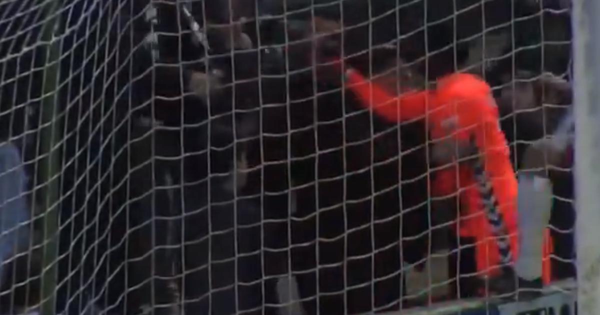  (VIDEO) Rayo Majadahonda, de Martínez, se negó a seguir jugando tras insultos racista a su portero