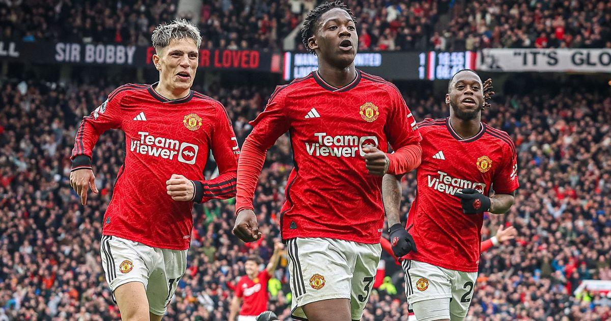 Manchester United y Liverpool empataron 2-2 en el clásico inglés