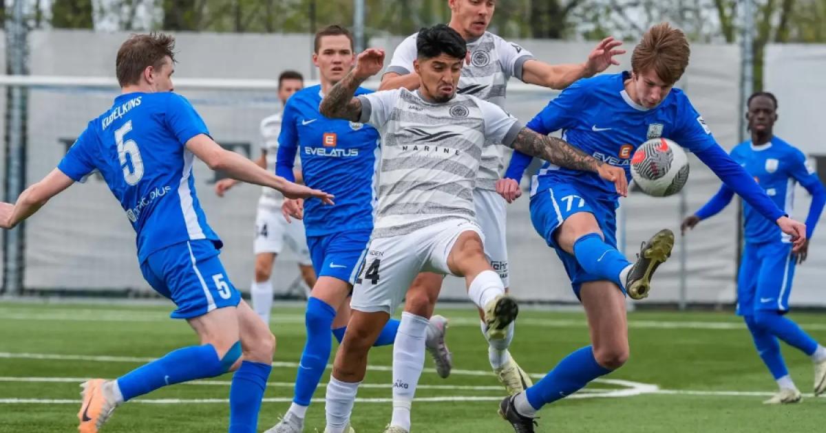 Con Iberico, Riga FC derrotó por 2-0 a BFC Daugavpilis y es líder en Letonia