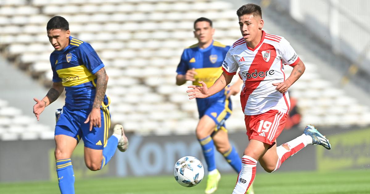 🔴#ENVIVO Con asistencia de Advíncula, Boca Juniors iguala 1-1 ante River Plate