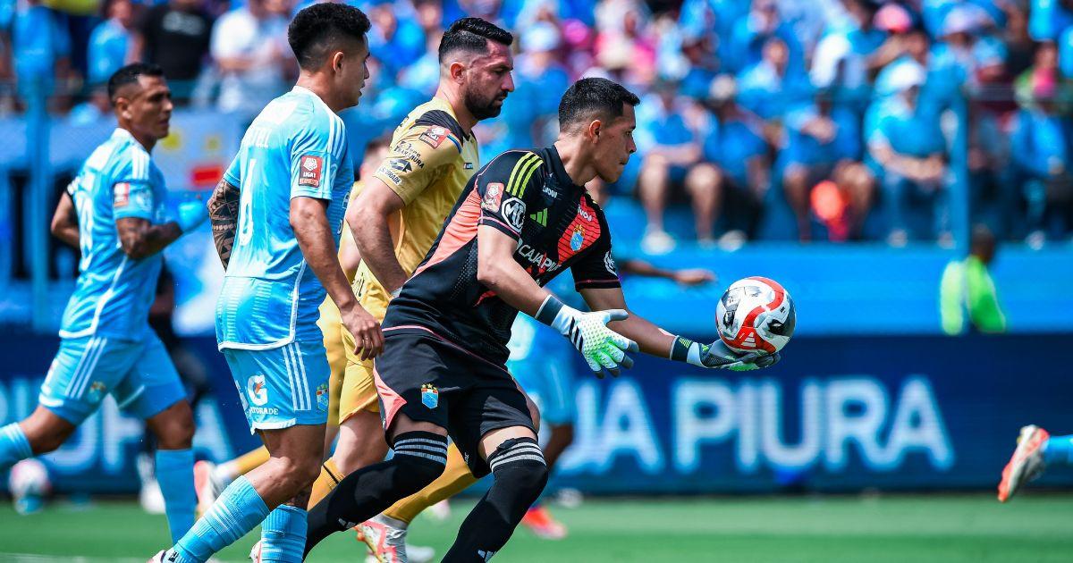 (FOTOS) Sporting Cristal venció por 2-0 a Cusco FC y sigue mandando en la tabla