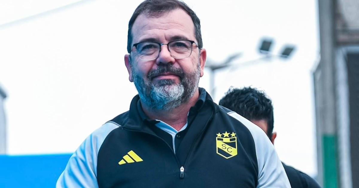 Moreira: "Se está haciendo una campaña significativa, es difícil ganar tantos partidos"