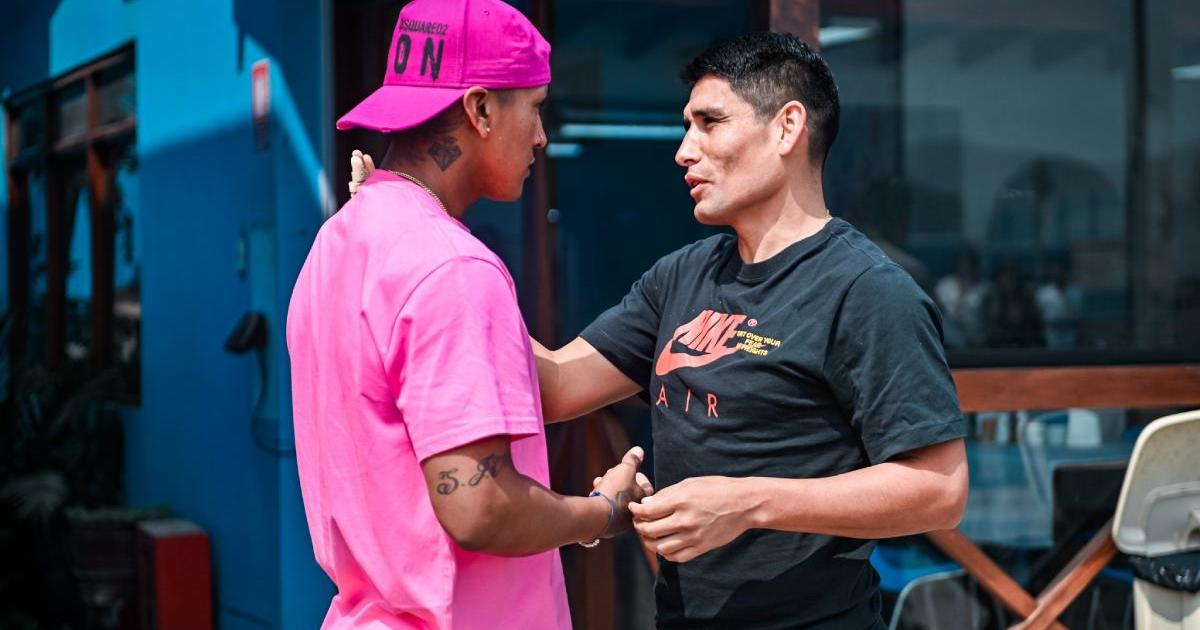 Aquino visitó al plantel de Sporting Cristal