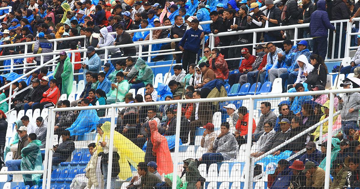 (FOTOS) Estadio Unión Tarma estrena butacas y zona de palcos en tribuna principal