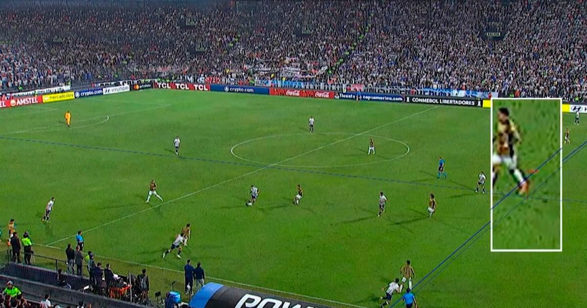 (VIDEO) Conoce qué dijo el VAR en gol anulado a Alianza Lima ante Colo Colo