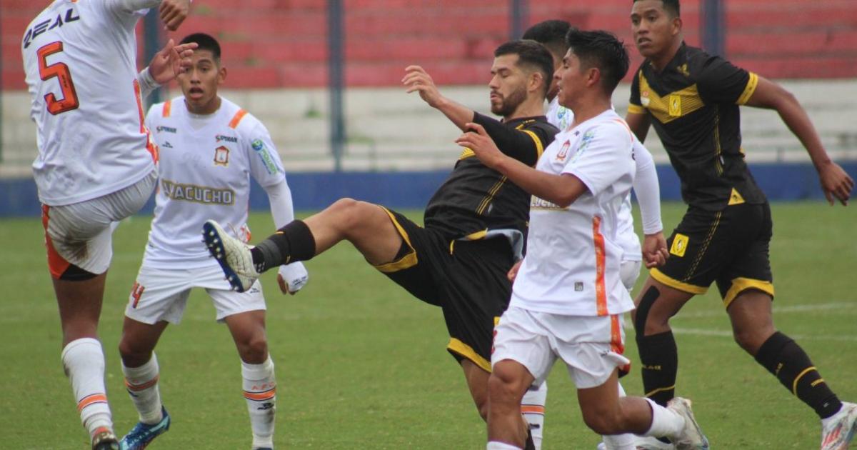 Ayacucho FC triunfó a domicilio y alcanzó la cima de la Zona Sur