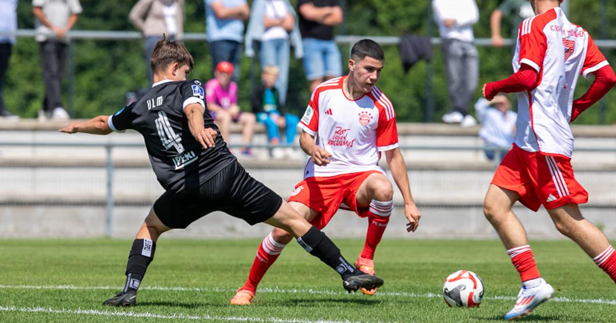 Felipe Chávez anotó doblete en la victoria del Bayern Múnich Sub 19 en amistoso