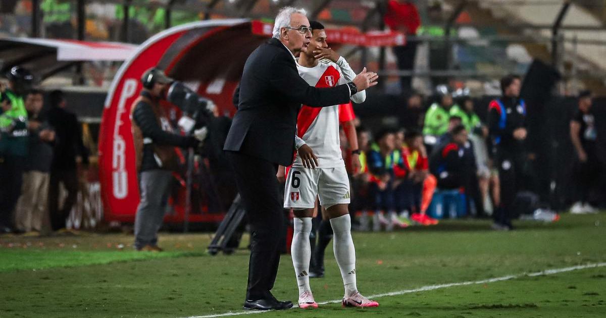 Fossati: "Si están todos a la orden, no habrá mucha variante en el siguiente amistoso"