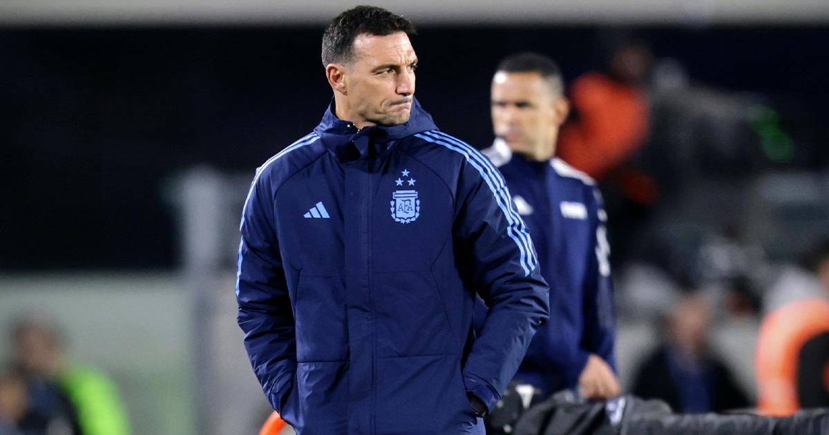 Lionel Scaloni fue suspendido y no dirigirá ante Perú