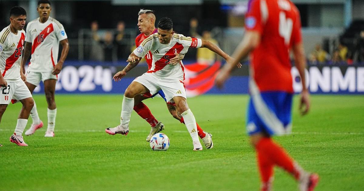 Zambrano: "Más de la mitad del país son muy negativos con la Selección"