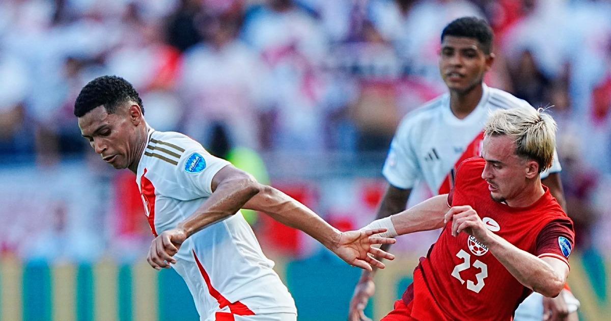 López: "El rival casi no llegó a nuestro arco"