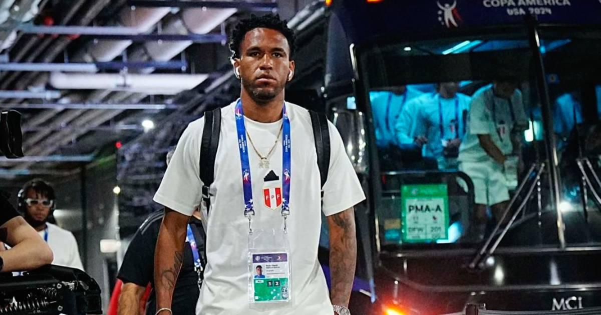 Gallese: "Gareca nos conocía en línea de cuatro, no de tres"
