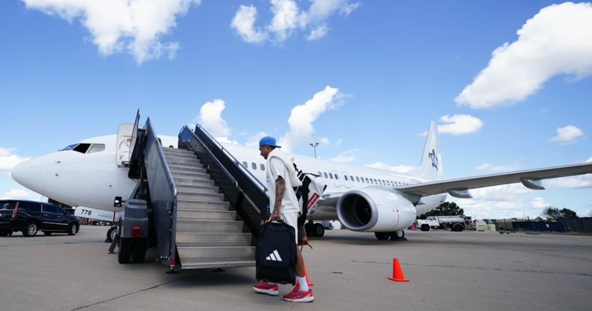 Selección peruana partió rumbo a Miami para duelo ante Argentina
