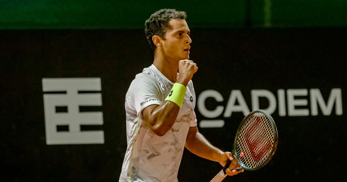 ¡Buena 'Juanpi'! Varillas venció a italiano Cecchinato y avanzó a cuartos en Challenger de Modena