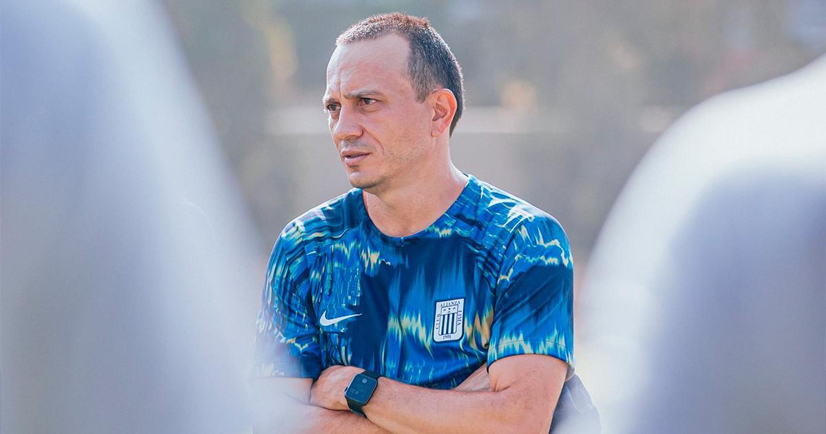 Restrepo sobre Costa: "Está en conversaciones con el club"