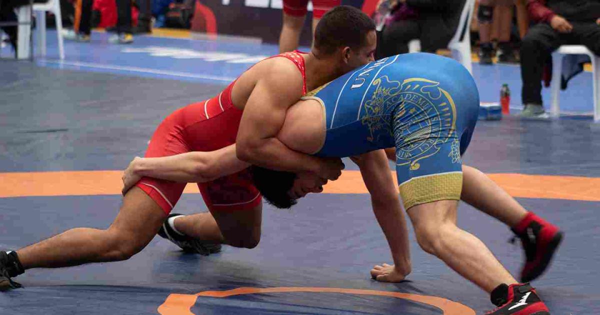 UPC se llevó el Campeonato nacional universitario de lucha
