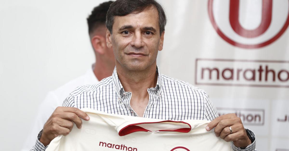 Bustos: "Estoy muy contento con el plantel que tengo, estoy en un club hermoso"