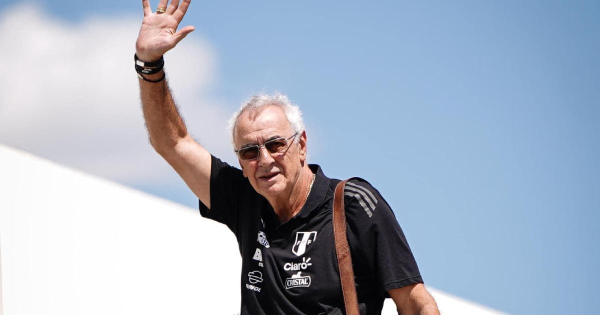  Fossati: "Creemos que Perú tiene el material suficiente para llegar a la meta de clasificar al Mundial"