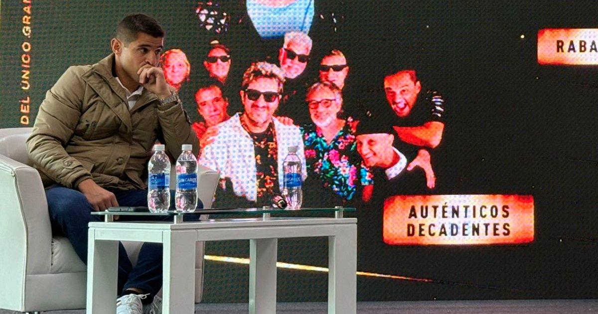 Corzo: "Me gustaría retirarme en la 'U' pero sin que nadie me regale nada"