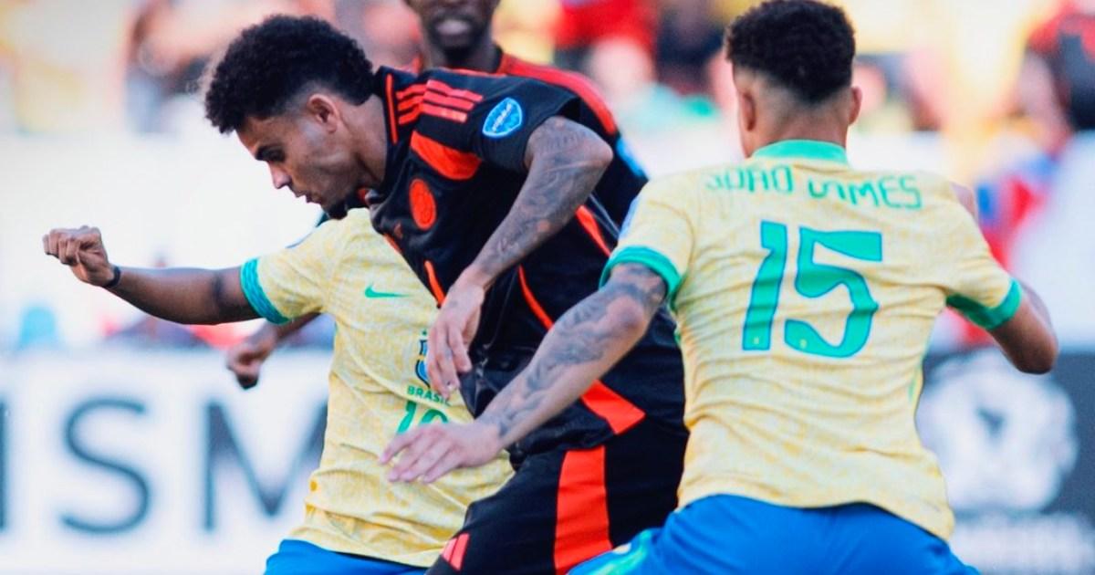(VIDEO | FOTOS) Colombia se quedó con el grupo tras empatar 1-1 con Brasil