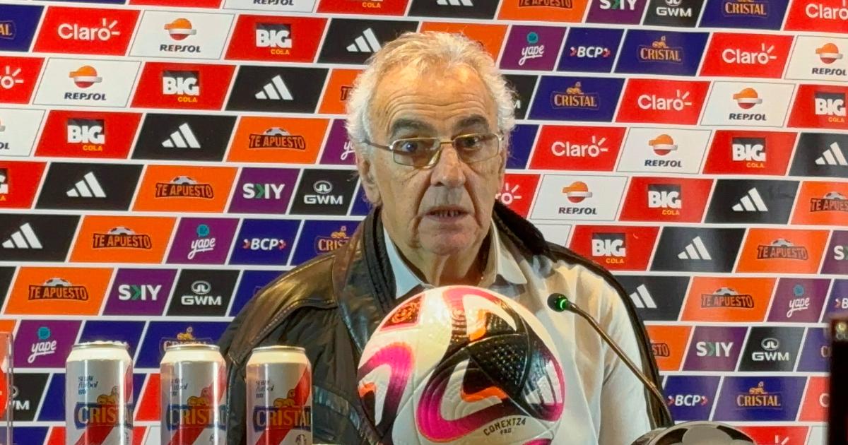 Fossati sobre Cueva: "Se debe sumar a un plantel y que juegue, eso, nosotros no se lo podemos dar"