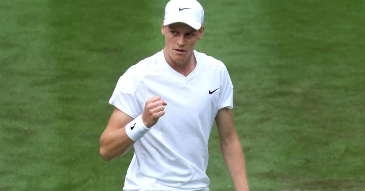 Sinner debutó con triunfo en Wimbledon