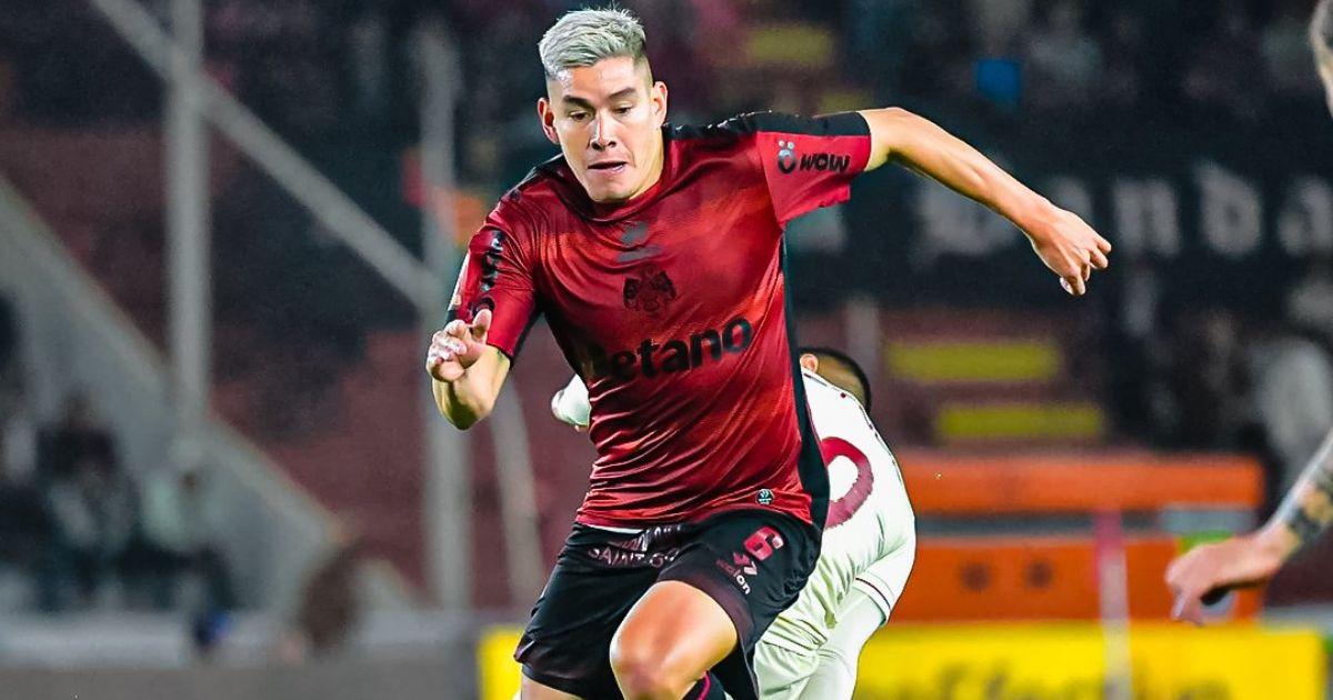 (FOTOS) Melgar venció por 1-0 a la 'U' en Arequipa y es uno de los líderes