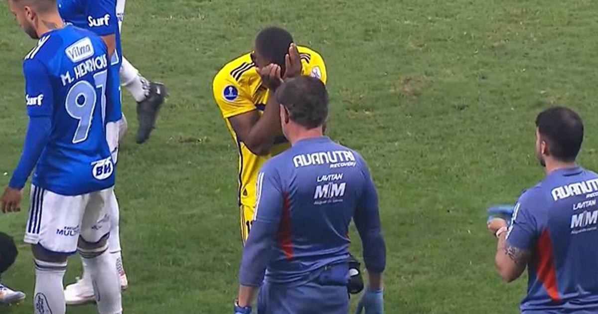 (VIDEO) ¡A los segundos! Advíncula vio la roja en el inicio del choque ante Cruzeiro
