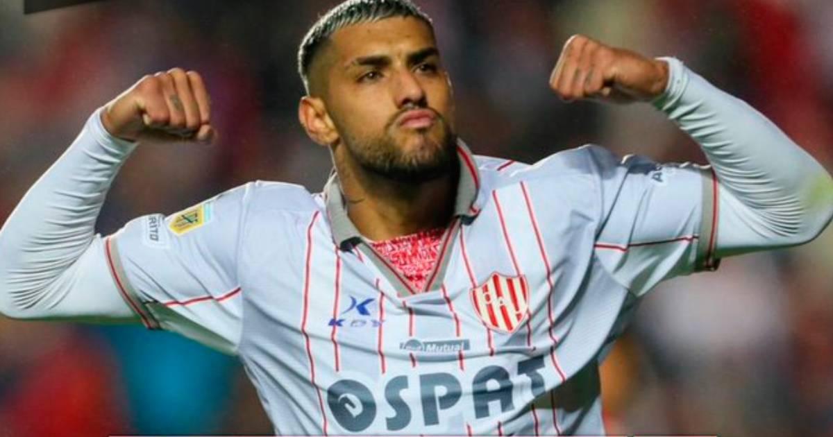 Unión Santa Fe goleó a Argentino Juniors
