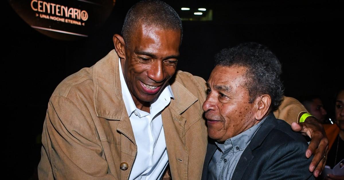 (VIDEO | FOTOS) Universitario celebró sus 100 años de vida en una noche inolvidable