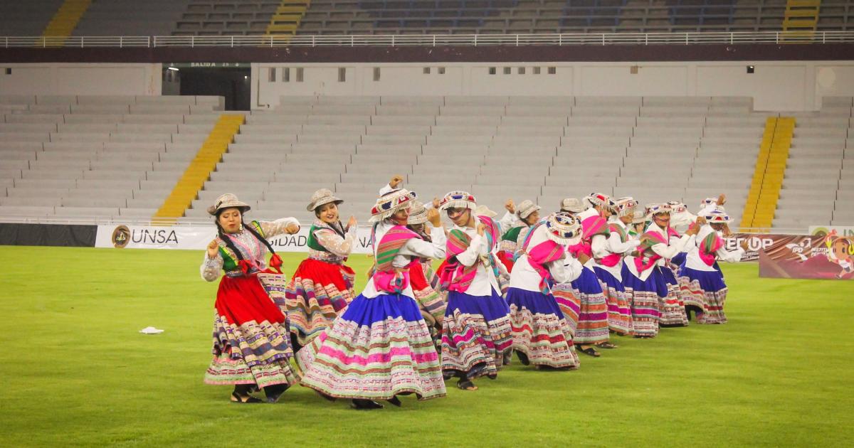 (FOTOS) Se inauguraron Juegos Nacionales Universitarios 2024 en Arequipa