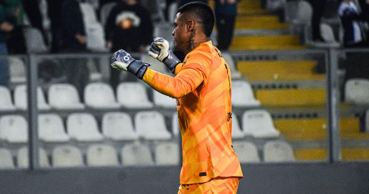 (VIDEO | FOTOS) Alianza goleó por 3-0 a Sport Boys y dormirá en la punta