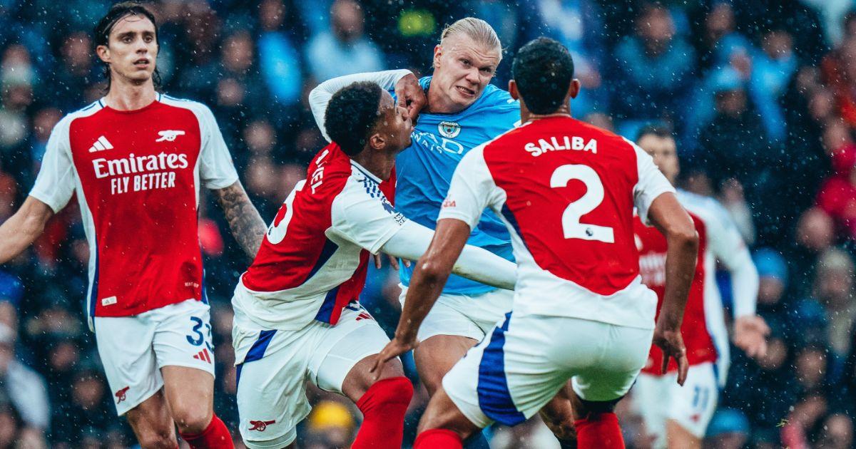 Manchester City salvó empate en el final ante Arsenal