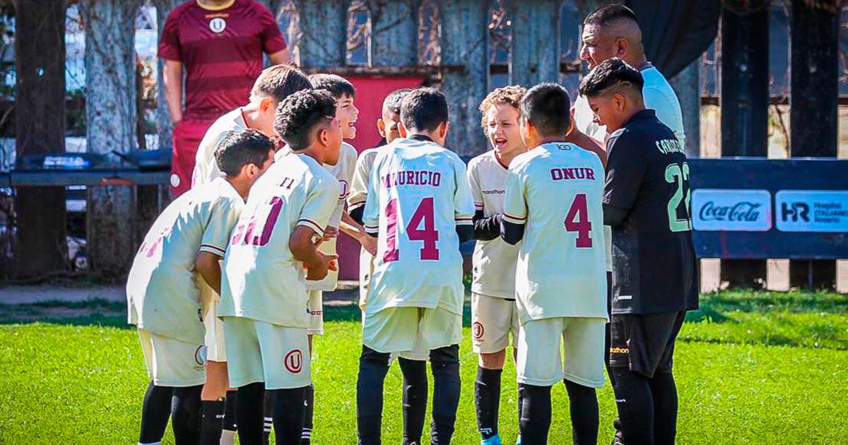 Categoría 2015 de Universitario se proclamó campeón de la Newell’s Cup