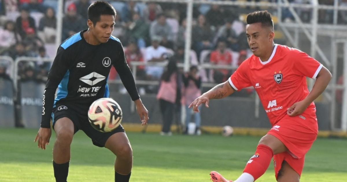 Christian Cueva marcó un doblete en partido amistoso de Cienciano en Cusco