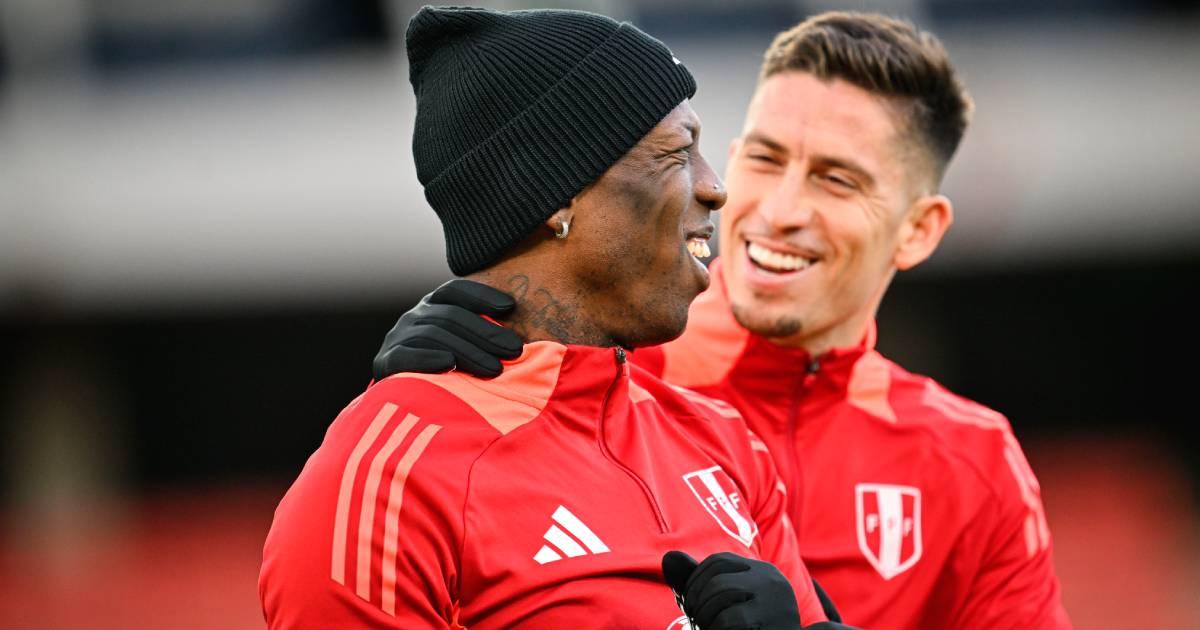 (VIDEO | FOTOS) Perú llegó a Quito y de inmediato reconoció estadio Rodrigo Paz Delgado